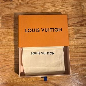 Wallet sized Louis Vuitton Box